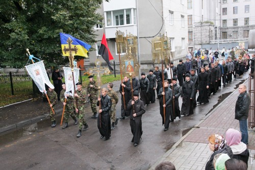 Священнослужителі й миряни єпархії провели паломництво до Холмської чудотворної ікони Богородиці